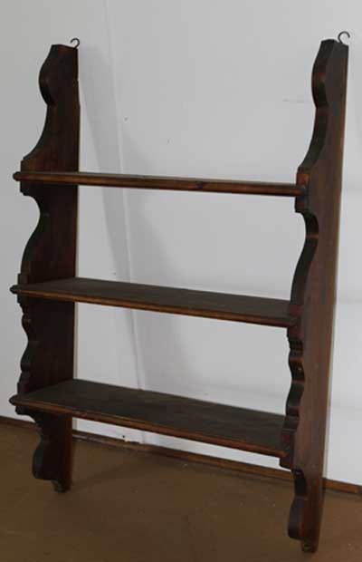 Etagère en sapin