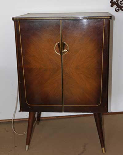 Meuble avec télévision